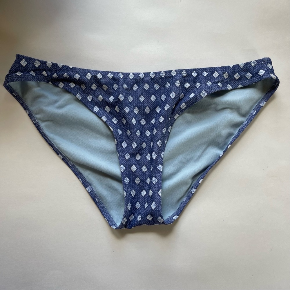 ✨ Xhilaration Blue Diamond Pattern Bikini Bottom ✨